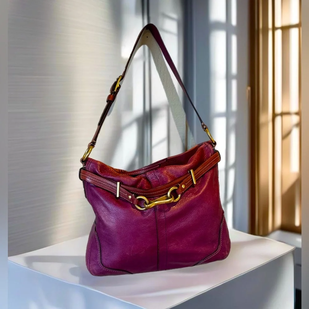 COACH Hampton Shoulder Bag